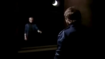 Puedo sentirlo correrse en el aire esta noche