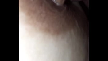 Capezzolo pieno di saliva e cappella