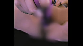 Vidéo 10 disponible mes tazous un bon gros pour me faire bien mouiller