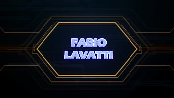 Mijando na duas no banheiro