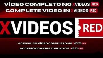 Lunaferrari "não posso gemer alto" dando com força pro meio irmão grátis