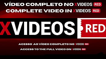 Lunaferrari "não posso gemer alto" dando com força pro meio irmão grátis