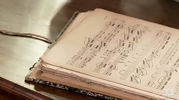 Making sweet pussy music