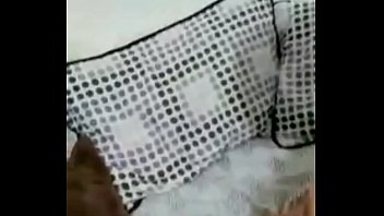 Arrechita se masturba viendo mi verga