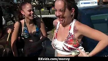 Amateur chick takes money for a fuck 25