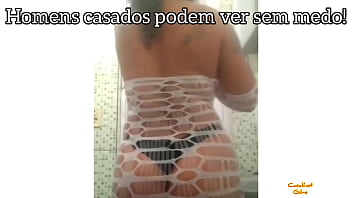 Barbie alemão tatuador