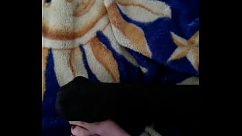 Raven's feet rubbed by cock