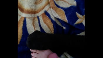 Raven's feet rubbed by cock