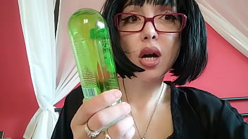 Stepmom chantal squirt with your toy