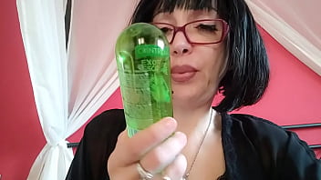 Stepmom Chantal Squirt With Your Toy thumbnail