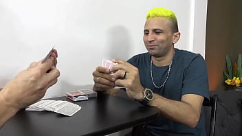 Fedendo o cu da nifetinha coloquei tudo na banda branca dela