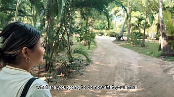 Me dejo follar por un desconocido en una cabaña frente al mar