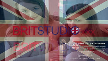 Student sucks dick at the gloryhole