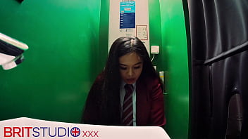 Student sucks dick at the gloryhole