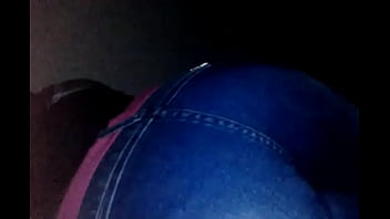 Culona Caderona En Jeans thumbnail