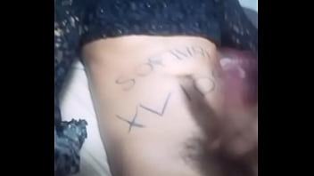 Calentando me antes de ser penetrada