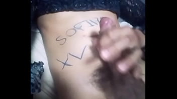 Calentando me antes de ser penetrada