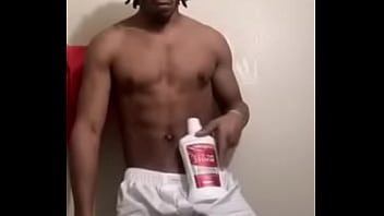 King dream balancing on his dick