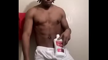 King dream balancing on his dick