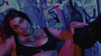 Lesbian foot worship & ballet boots