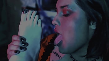 Lesbian foot worship & ballet boots