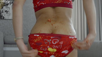 Veronica leal treats herself during quarantine 4k