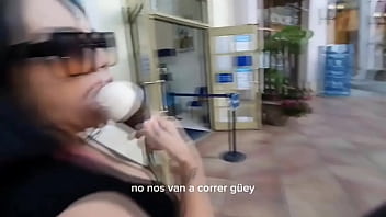 Fuimos por una nieve y vean que rico la succiona