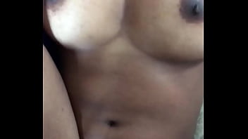 Lit rocko drilling a hoe