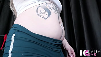 Whose stomach inflates bigger belly bubbles