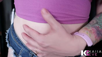 Whose stomach inflates bigger belly bubbles