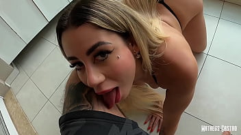 Loira grandona se exibe na varanda pra tomar pica no bucetão teaser collab ana beatriz