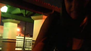 Curvy alexis grace swallows a big load