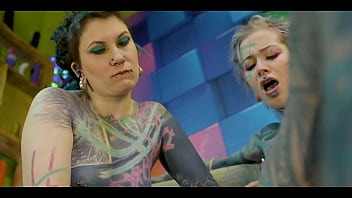 Alternative teens fuck with tattoed guy