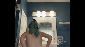 Ivy19921 in the shower