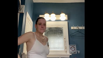 Ivy19921 in the shower