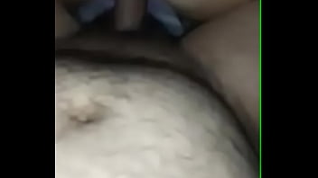 Le encanta encaramarse dise que siente riquisimo