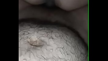 Le encanta encaramarse dise que siente riquisimo