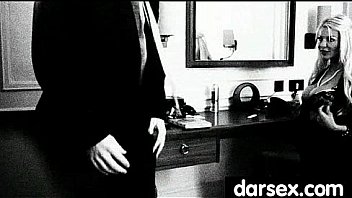 Hot Babe Schemes For Dick 14 thumbnail