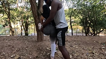 Fui contratado pra ser personal de uma madame e acabei comendo a buceta e o cuzinho da safada o marido não sabe a puta que tem em casa