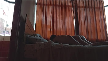 Me acuesto con amigo casto de mi esposo que se vacea toda su leche dentro de mi vagina