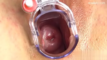 Honey shaved pussy suck