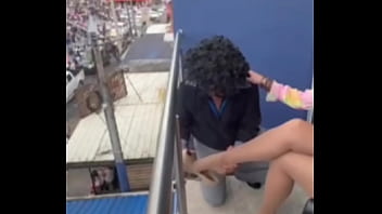 Belleza colombiana muestra sus piernas Belleza colombiana muestra sus piernas