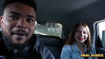 Ruivinha maravilhosa dando gostoso para dois na beira da piscina cintia lara erick frei felipe costa fv