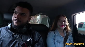 Ruivinha maravilhosa dando gostoso para dois na beira da piscina cintia lara erick frei felipe costa fv