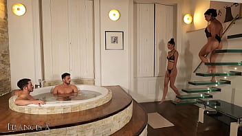 Jacuzzi turns into a wild orgy – hardcore group sex with no limits