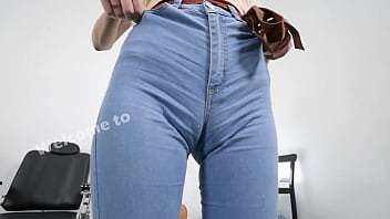 Incredible new scene for all tight jeans fetish fans