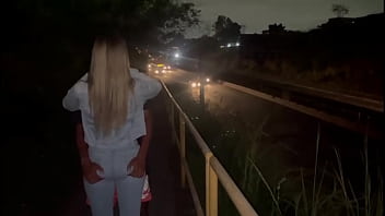 Esposa faz fã goza 3 vezes esfregando gostoso sem camisinha sexo oral na frente de todos em público Esposa faz fã goza 3 vezes esfregando gostoso sem camisinha sexo oral na frente de todos em público