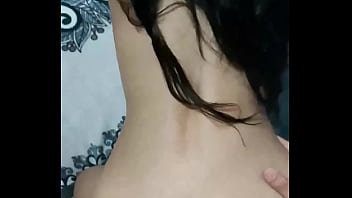 Mi vecino viene a cogerme cuando mi esposo no esta en casa