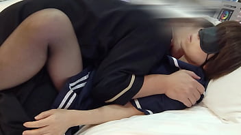 かわいい制服の女子高生に目隠ししてパンストセックス たまらず膣の奥に中出し 素人 フェラ クンニ オーガズム