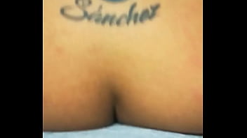 Matando su gusano con mi gran culo